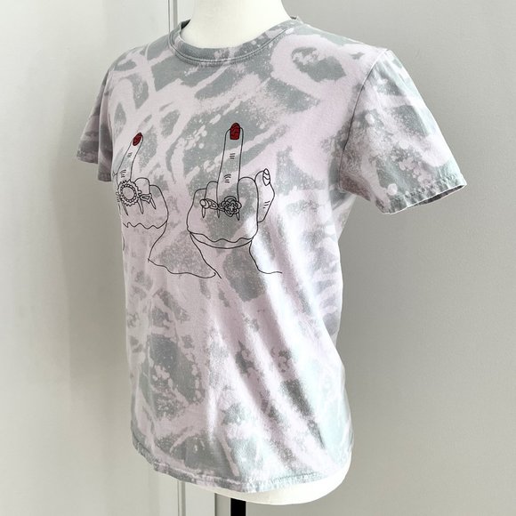 ✨Upcycled | NastyGal | Flip 'Em Off Relaxed Graphic T Shirt | Small | Blue/Grey - Picture 9 of 10